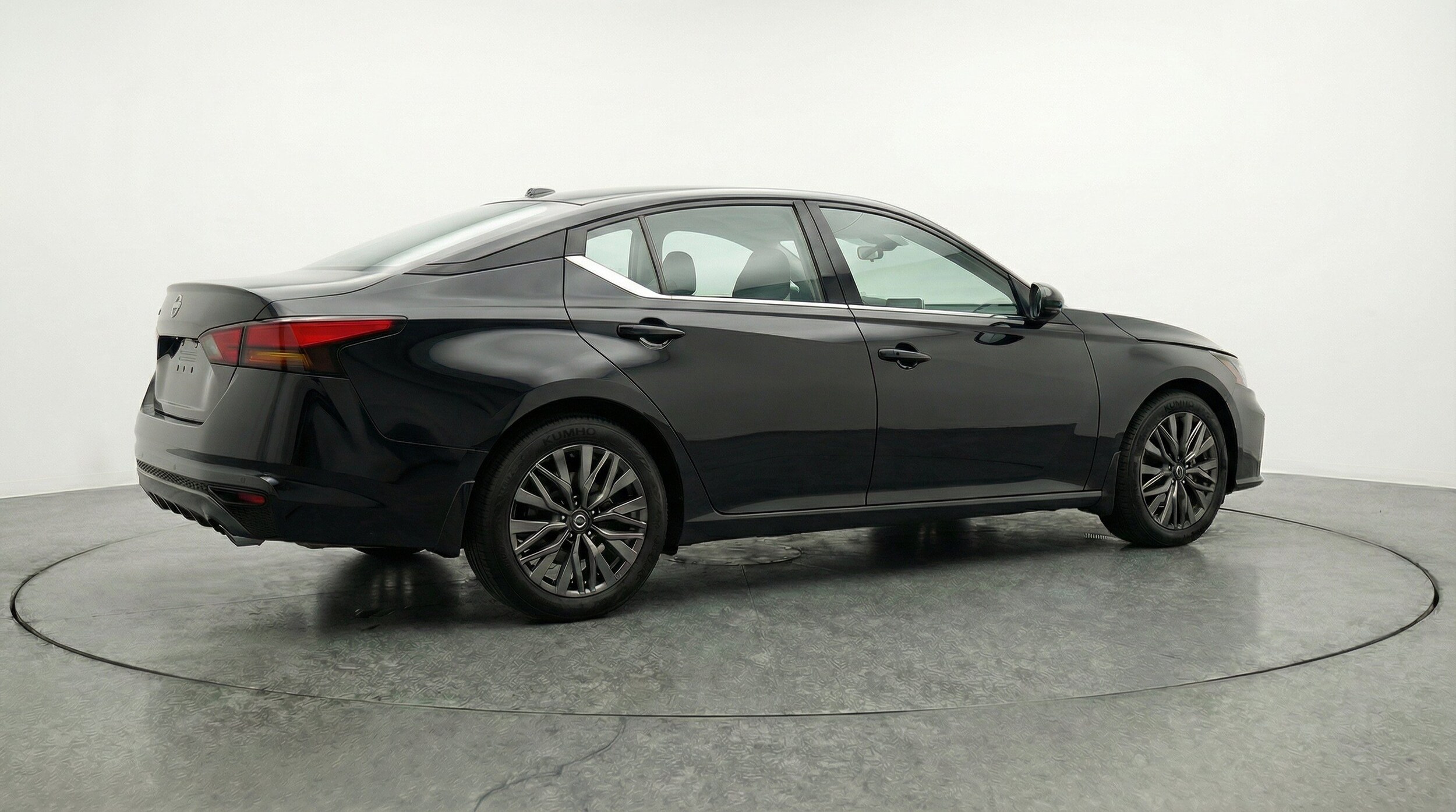 Thumbnail: 2026 Nissan Altima - 9