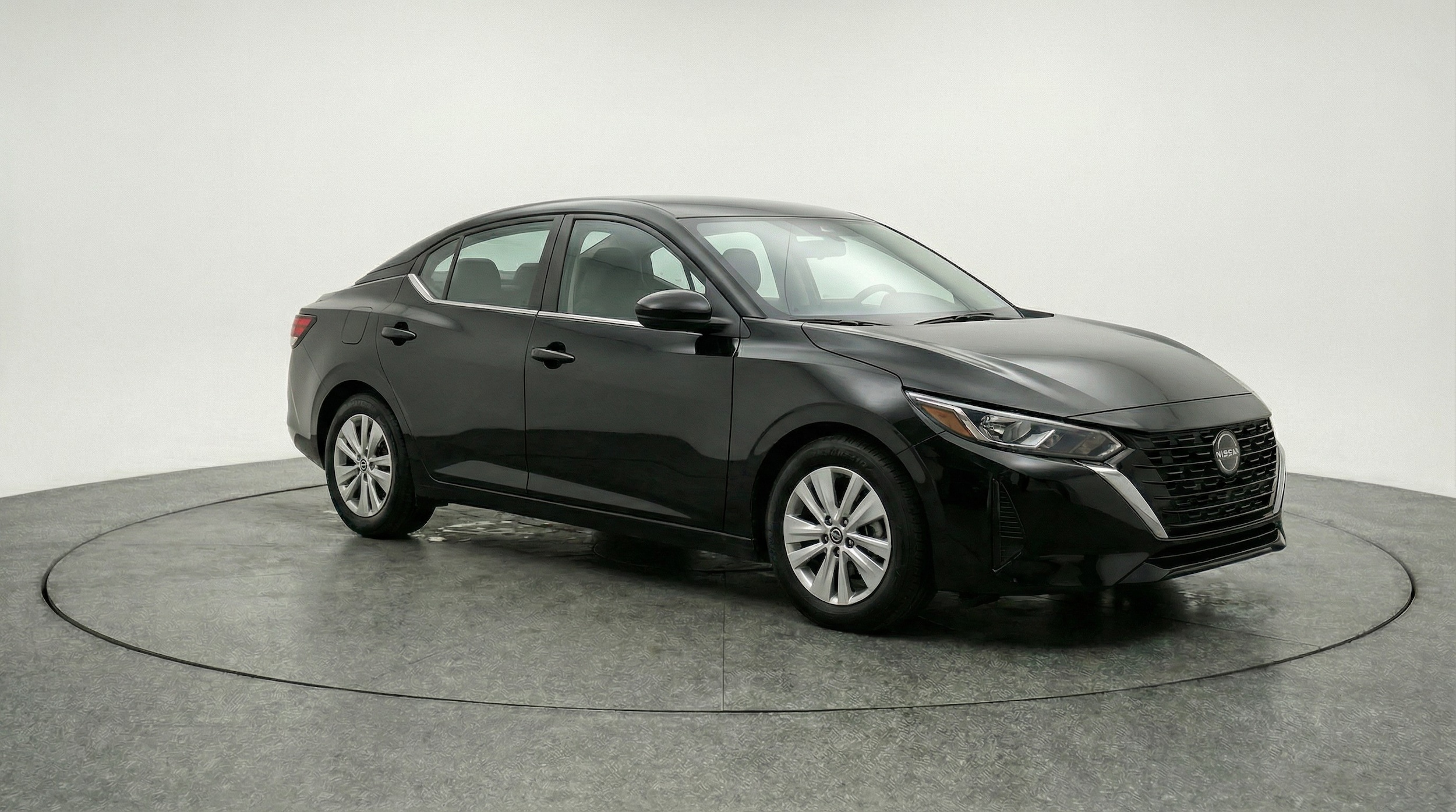 Thumbnail: 2025 Nissan Sentra - 1