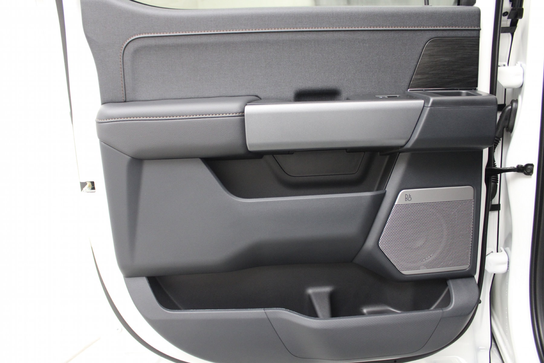 2025 Ford F-150 Lariat - Photo 19