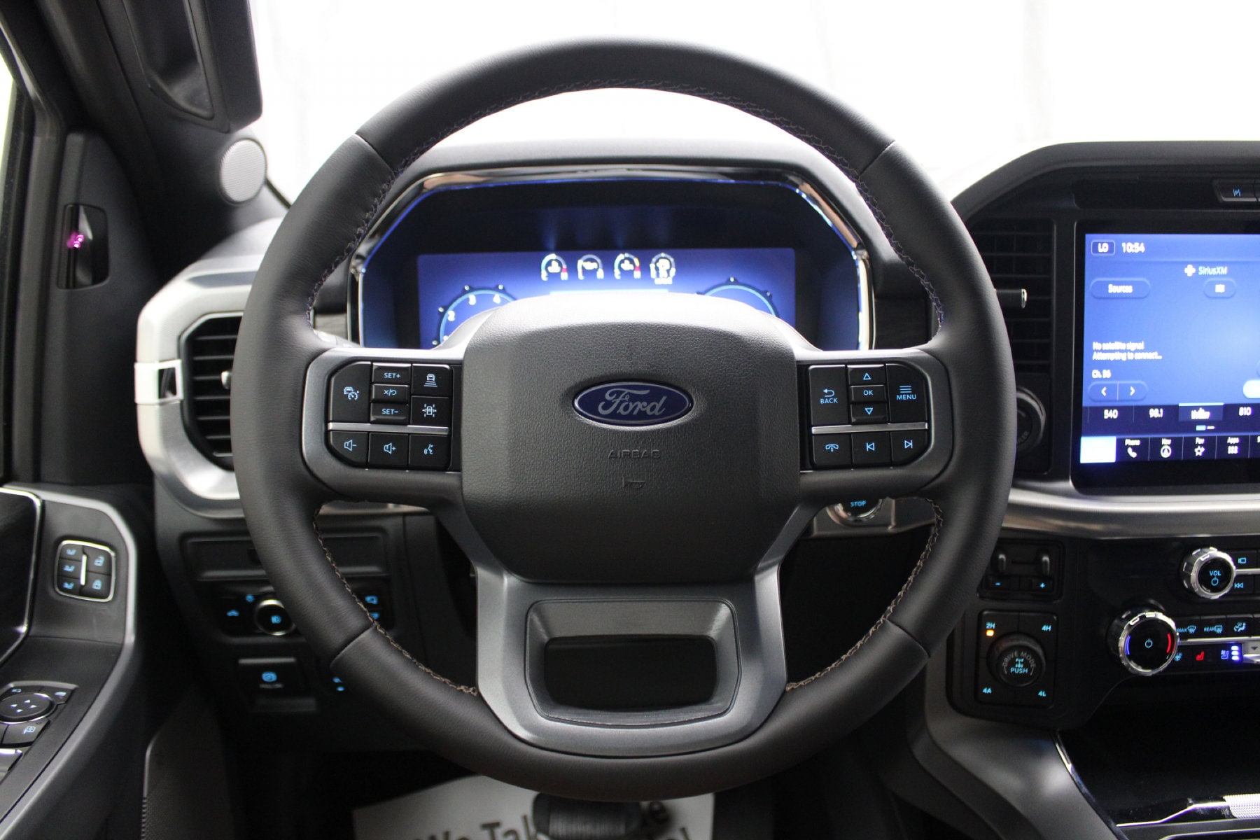 2025 Ford F-150 Lariat - Photo 8