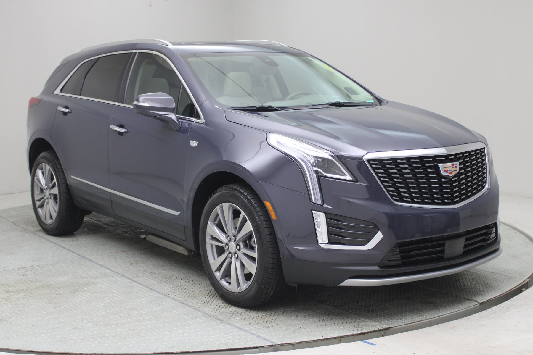 2024 Cadillac XT5 FWD Premium Luxury's photo