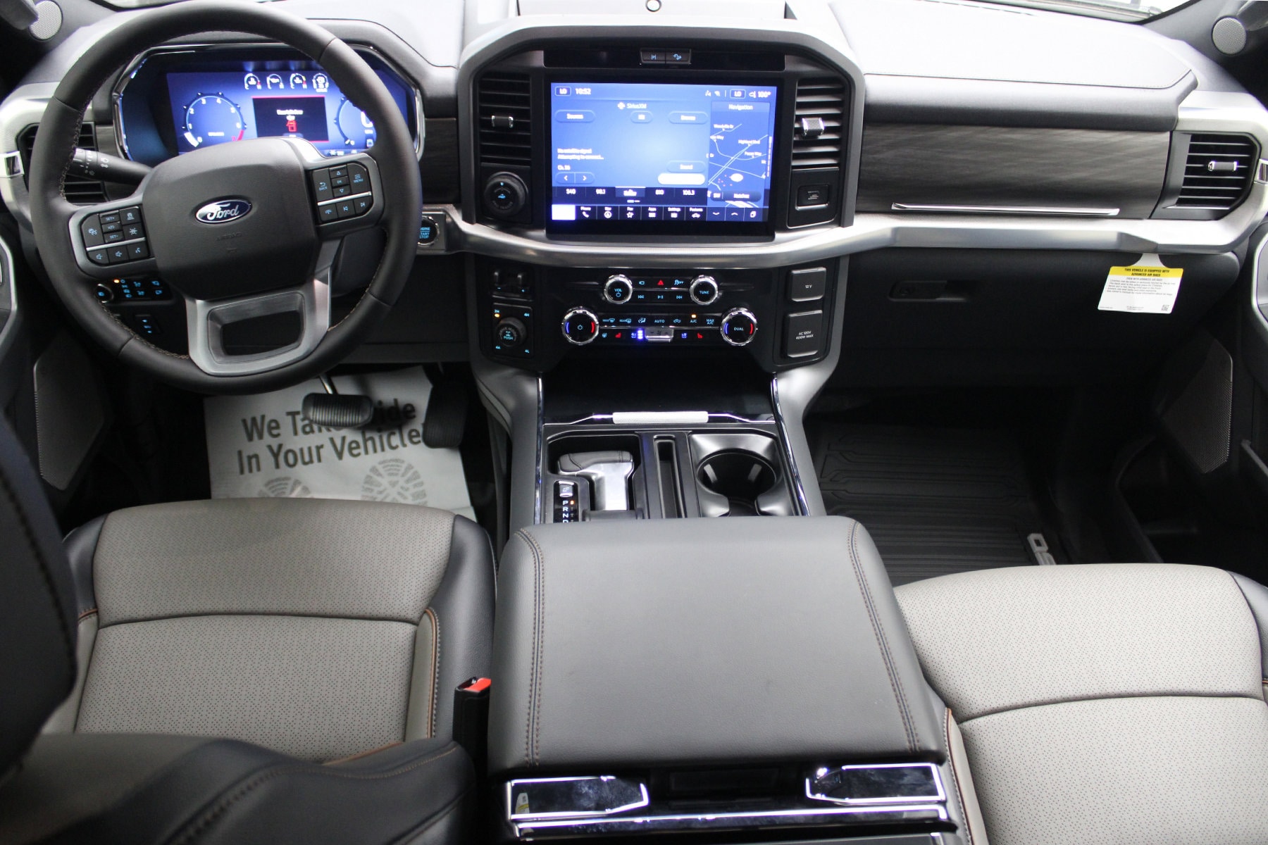 2025 Ford F-150 Lariat - Photo 2