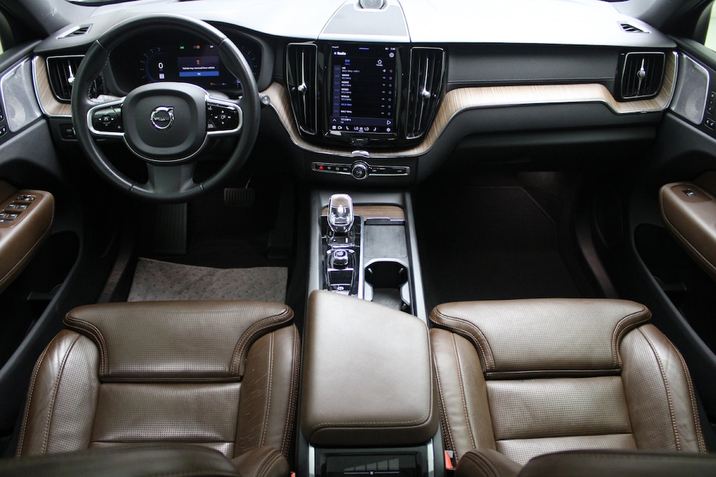 Used 2022 Volvo XC60 Inscription SUV