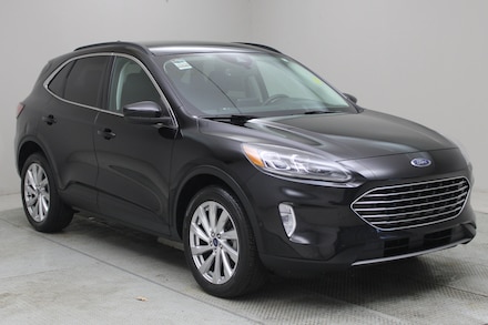 2022 Ford Escape Titanium SUV