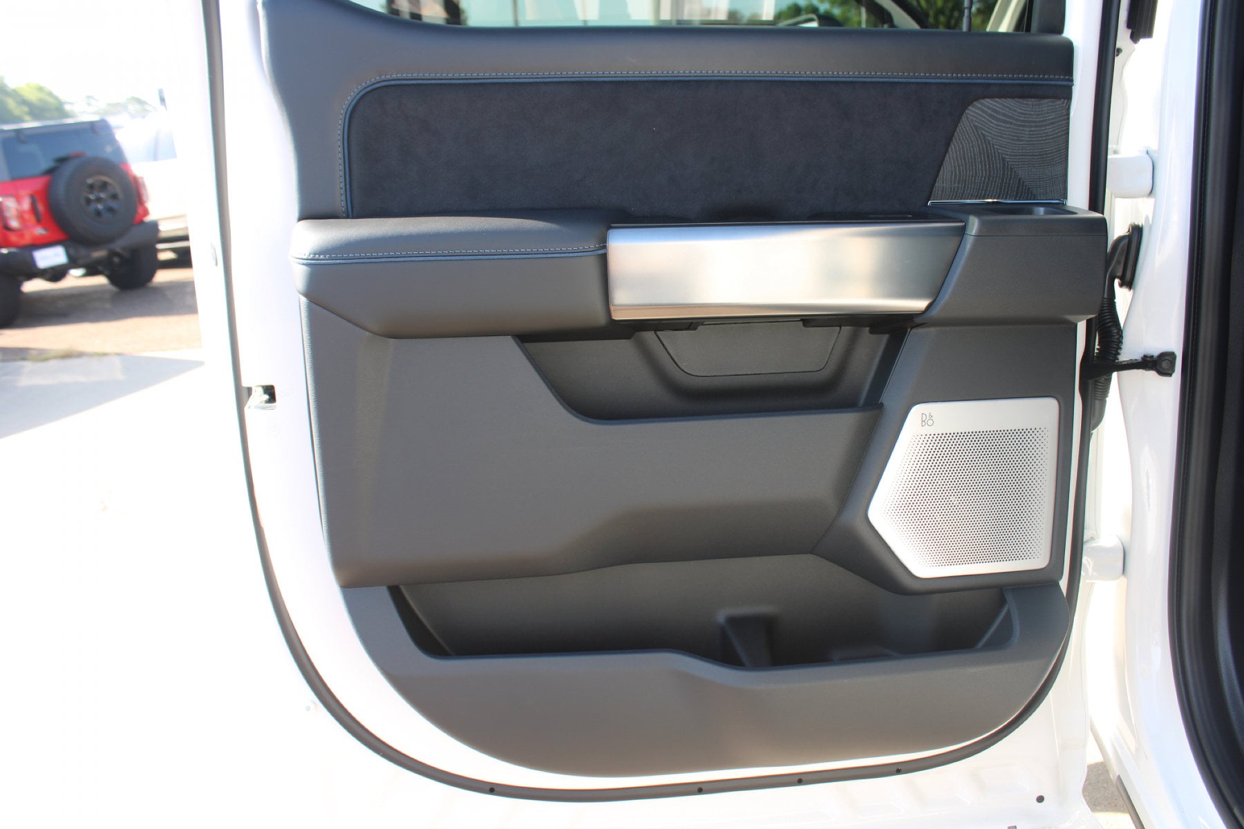 2025 Ford F-250 Super Duty Platinum - Photo 19