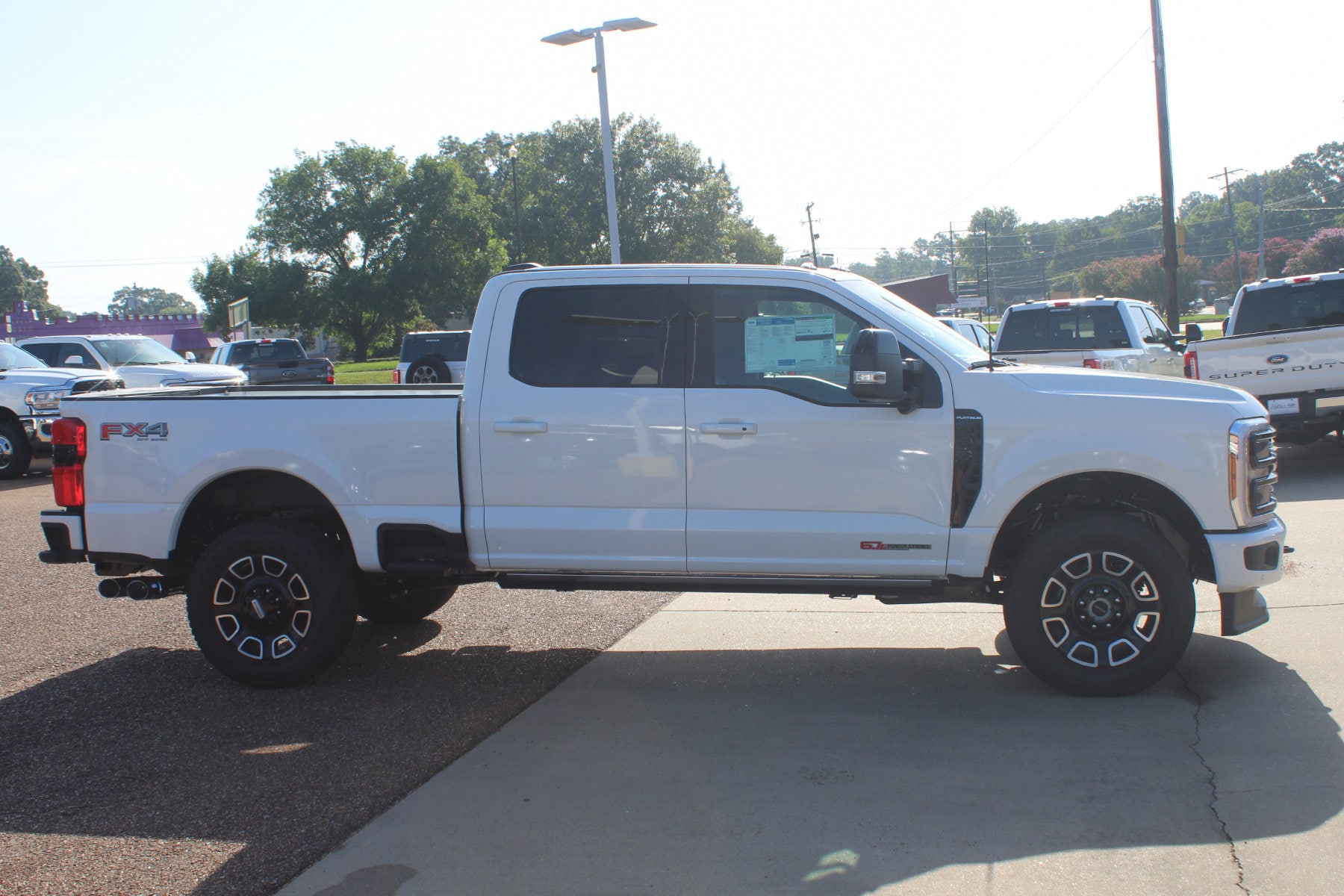 2025 Ford F-250 Super Duty Platinum - Photo 29