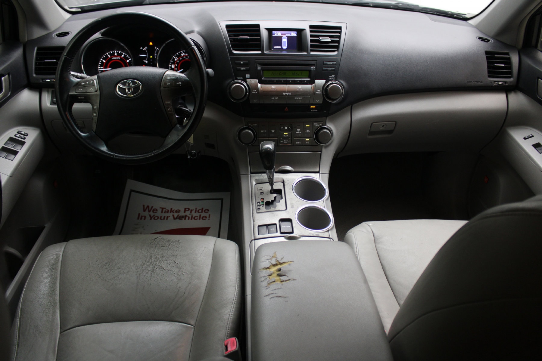 Used 2009 Toyota Highlander Sport with VIN JTEDS43A492093352 for sale in Natchez, MS