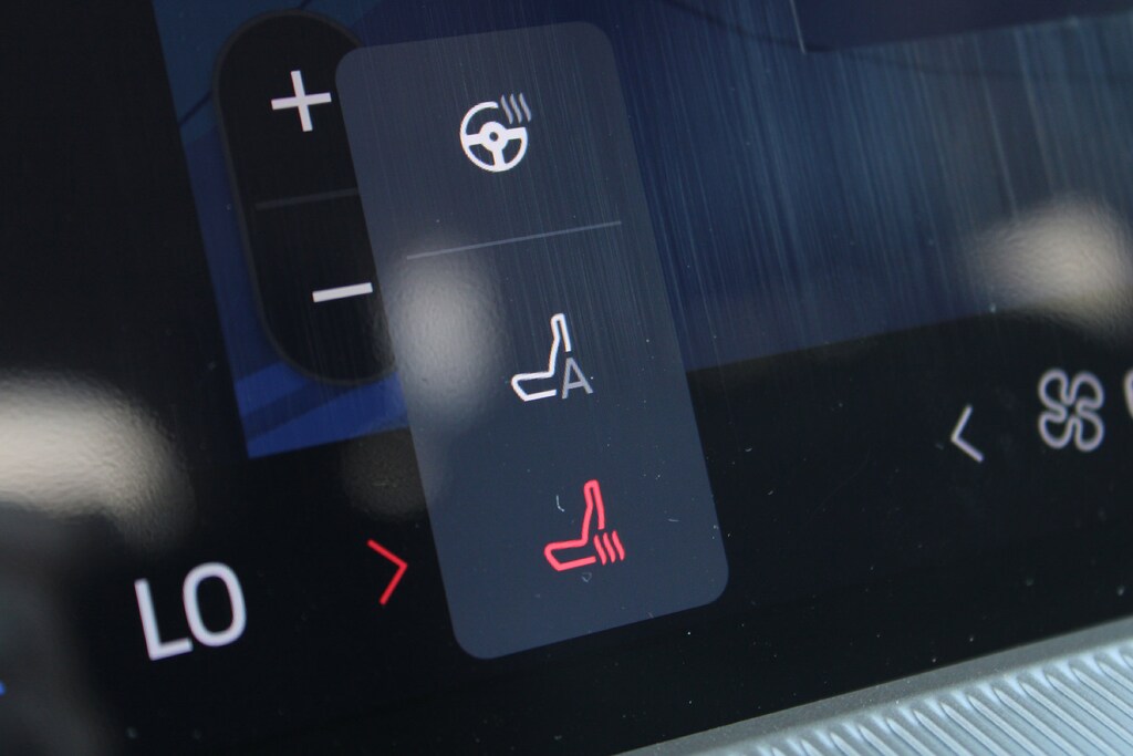 New 2025 Ford Explorer Active SUV