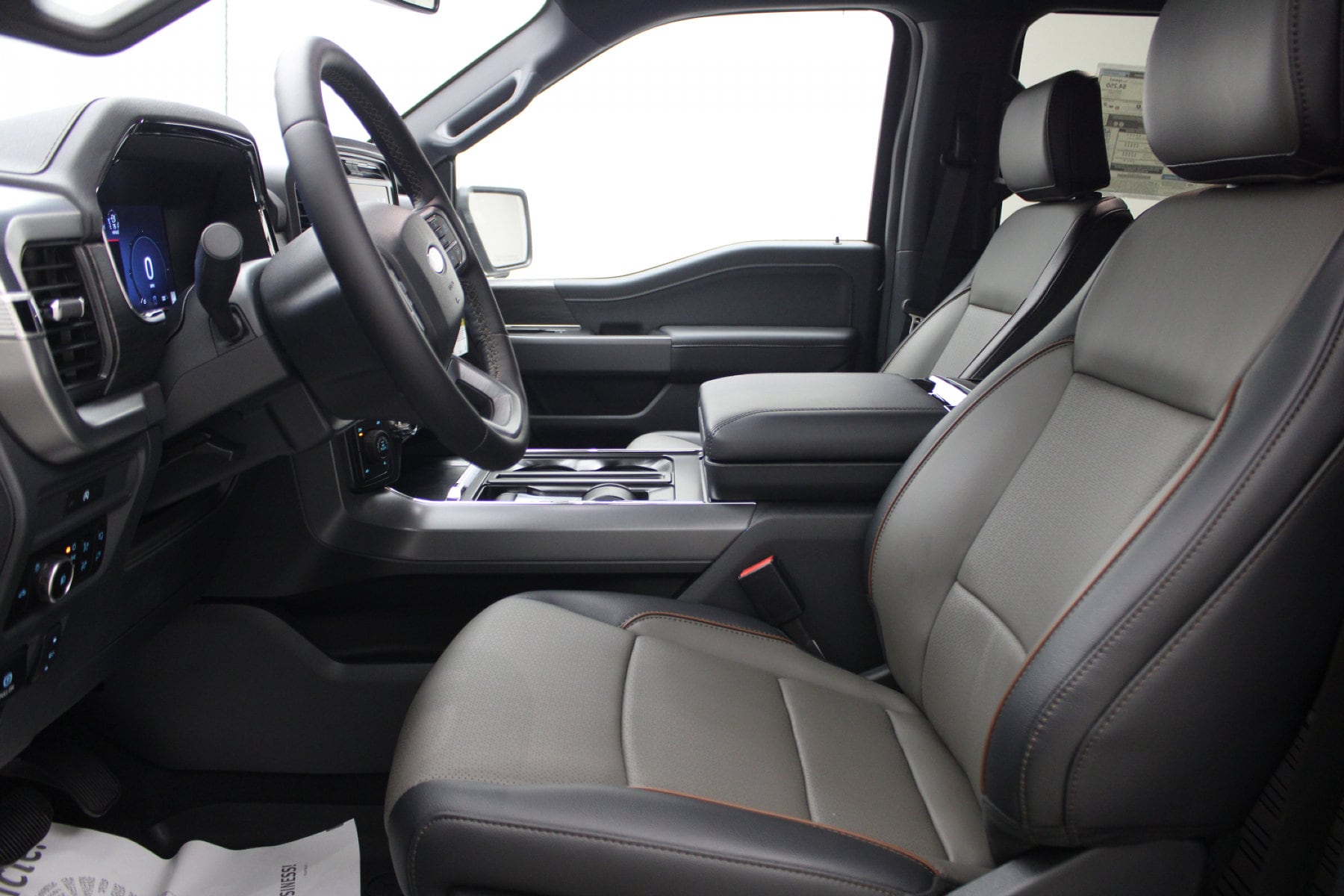 2025 Ford F-150 Lariat - Photo 18