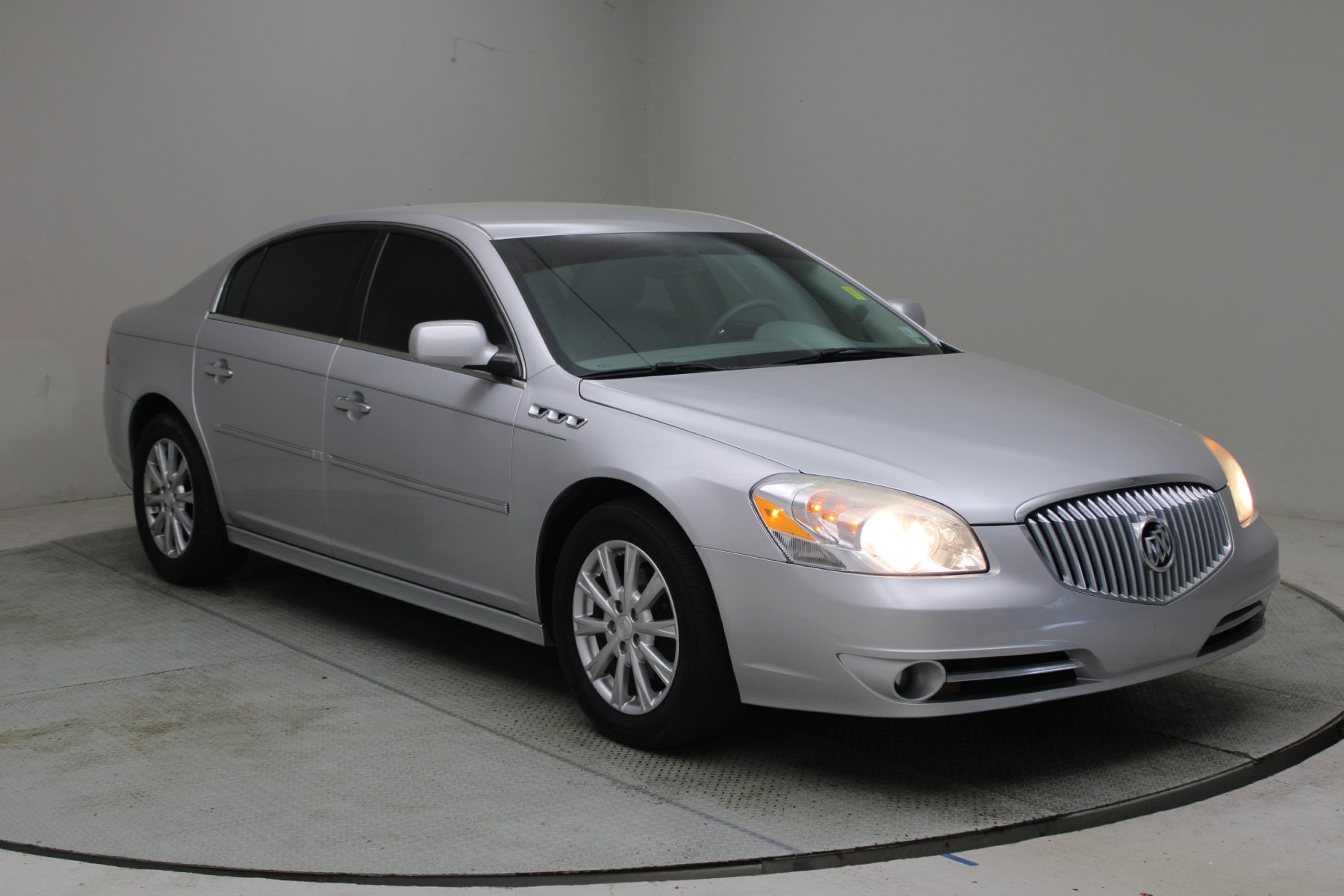 2011 Buick Lucerne CXL's photo