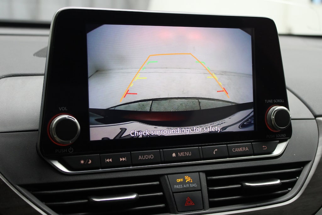 Used 2024 Nissan Altima 2.5 SV