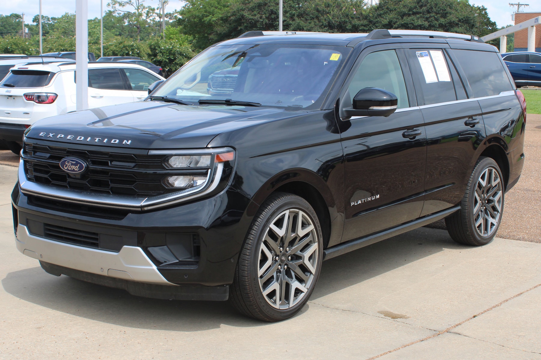 2025 Ford Expedition Platinum 4x4's photo