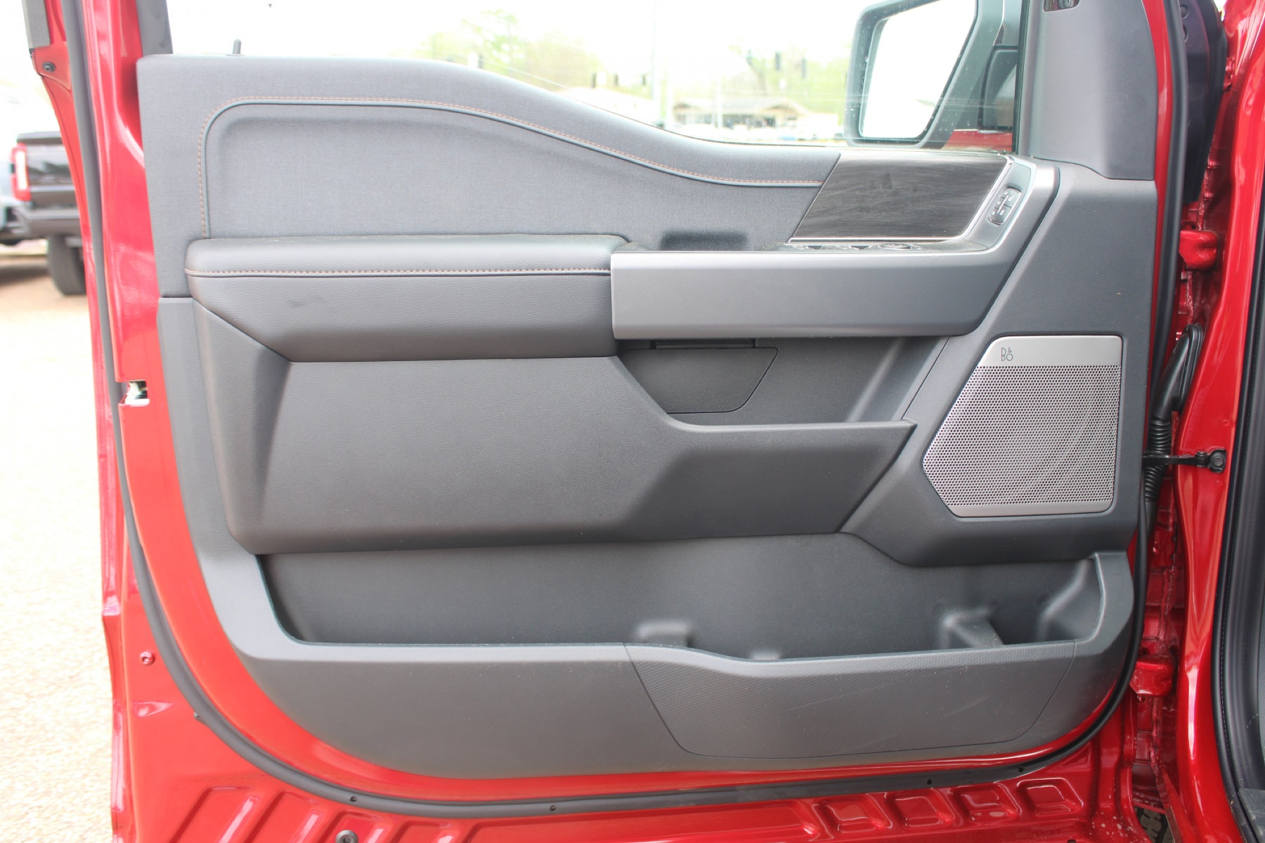 2025 Ford F-150 Lariat - Photo 16