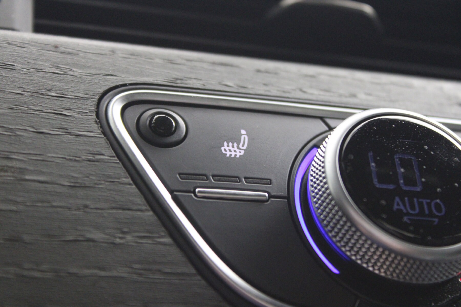 2024 Audi A4 S line Premium Plus photo 3