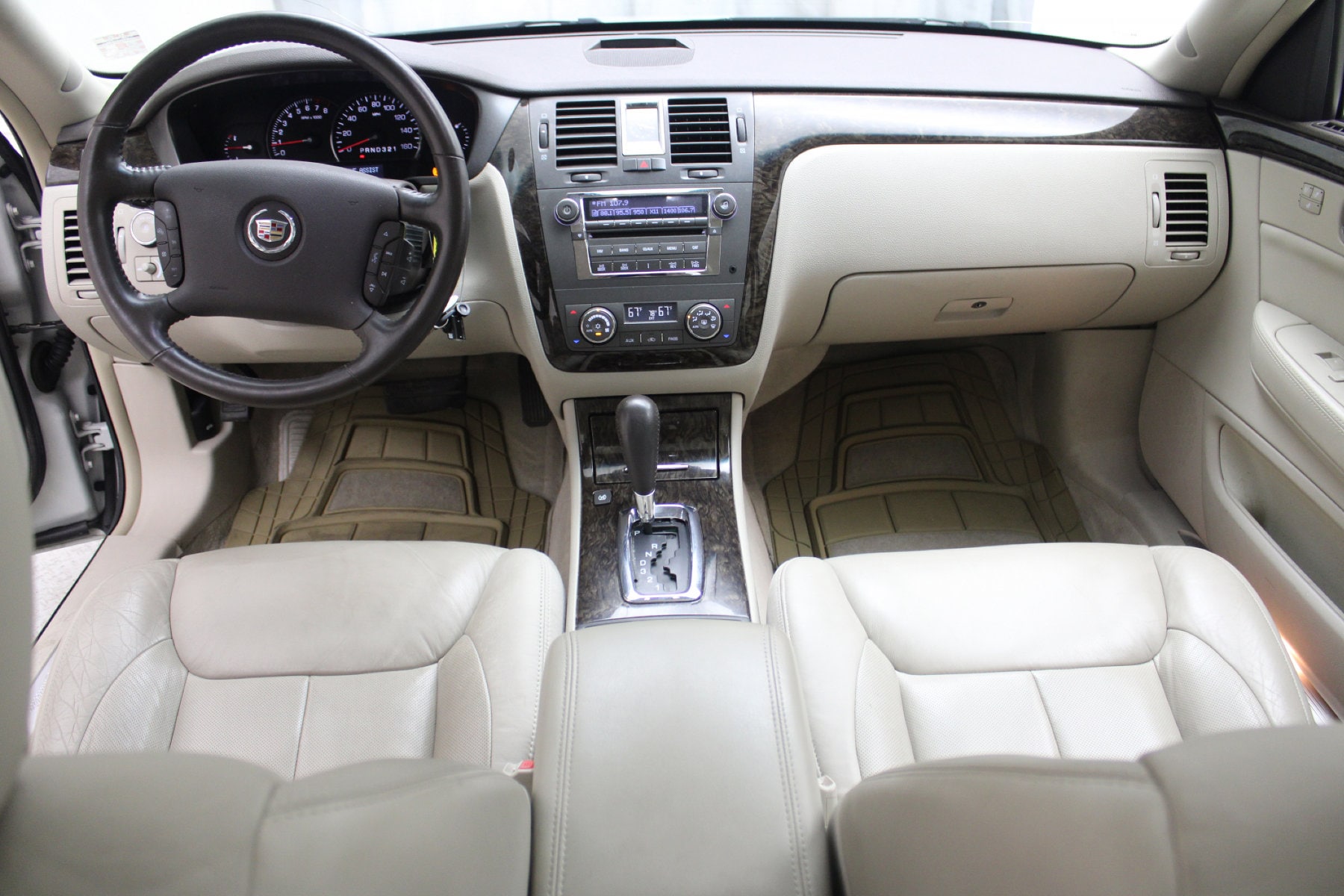 Used 2010 Cadillac DTS Luxury Collection with VIN 1G6KD5EY9AU105416 for sale in Natchez, MS