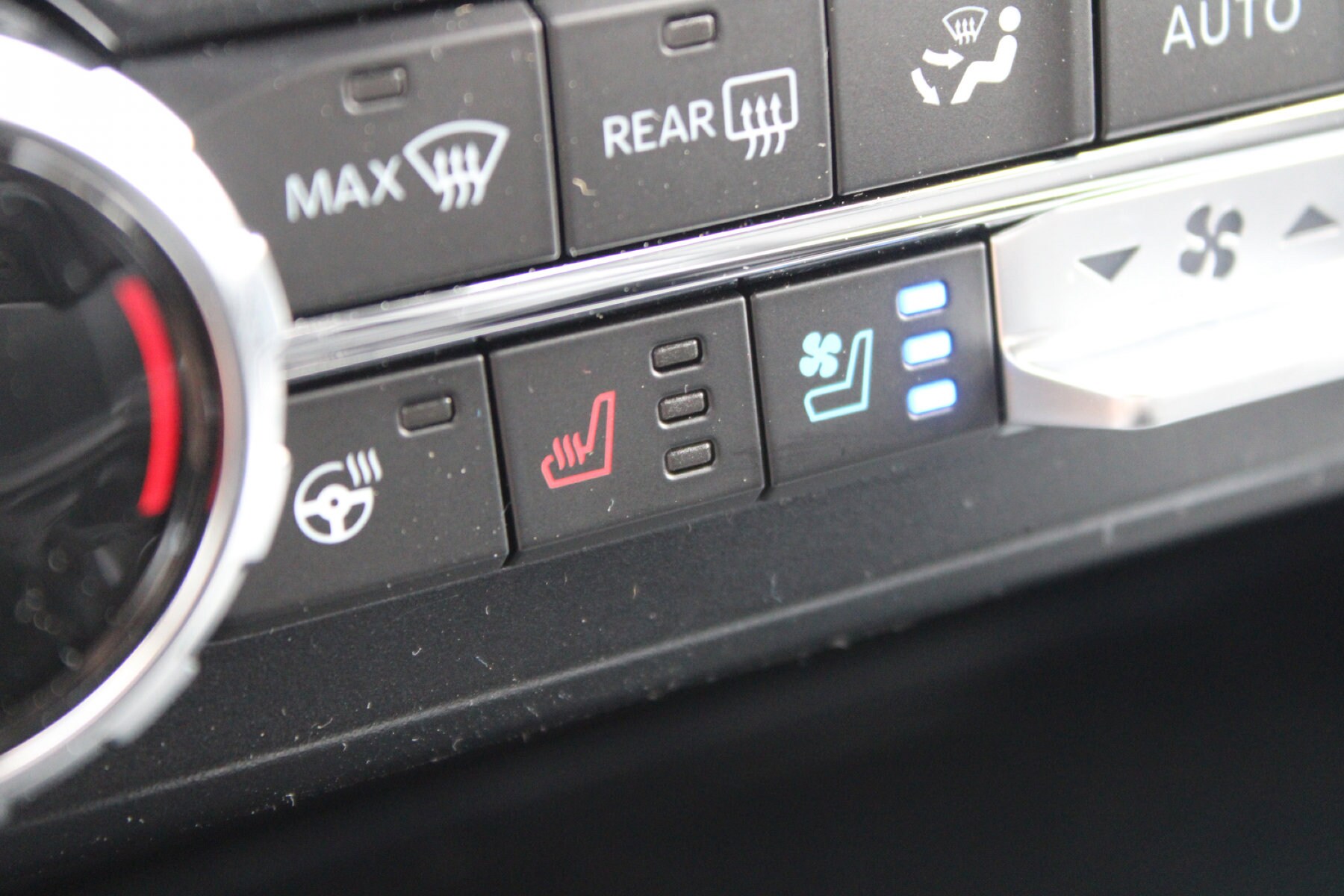 2025 Ford F-250 Lariat photo 3