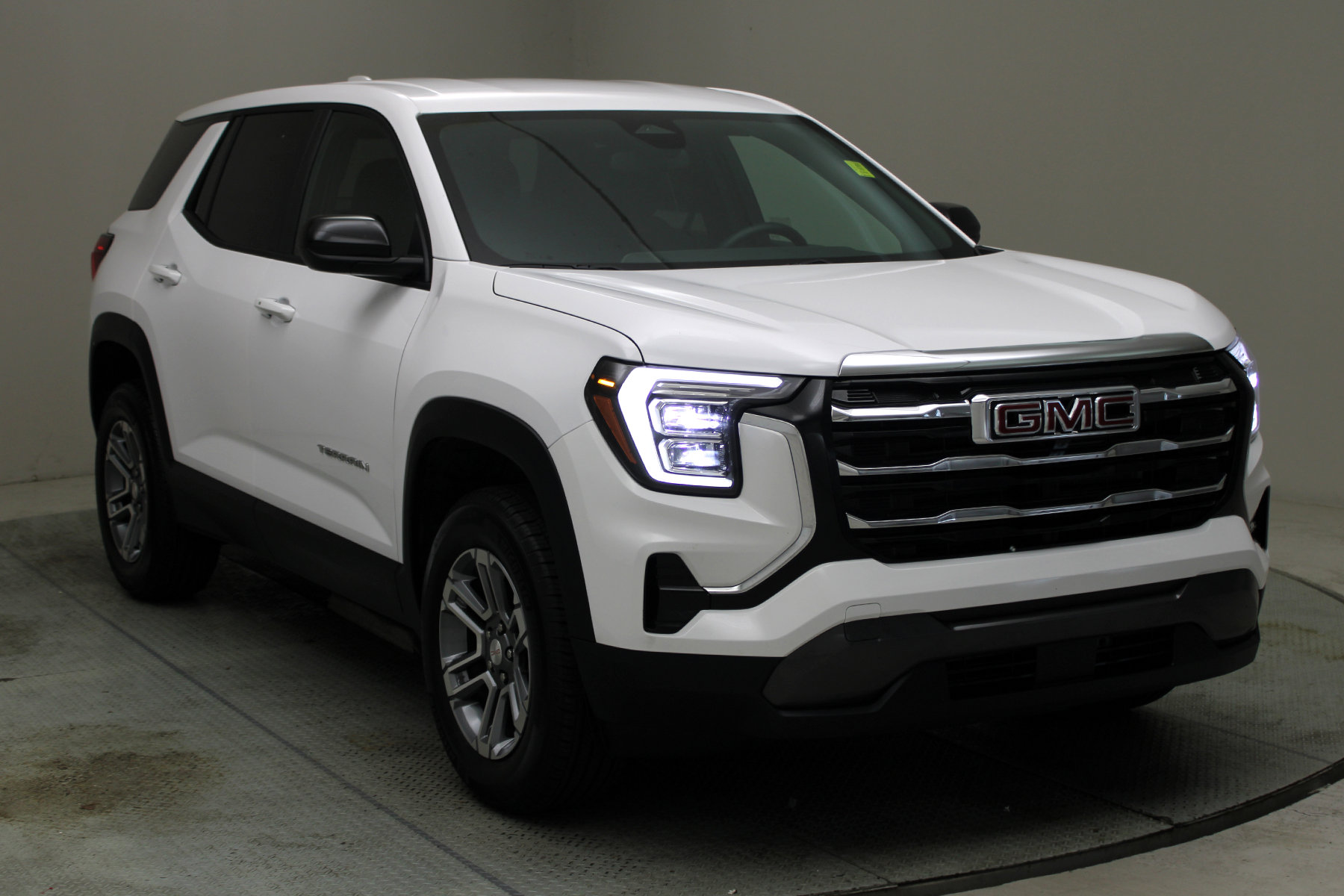 2026 GMC Terrain Elevation FWD's photo