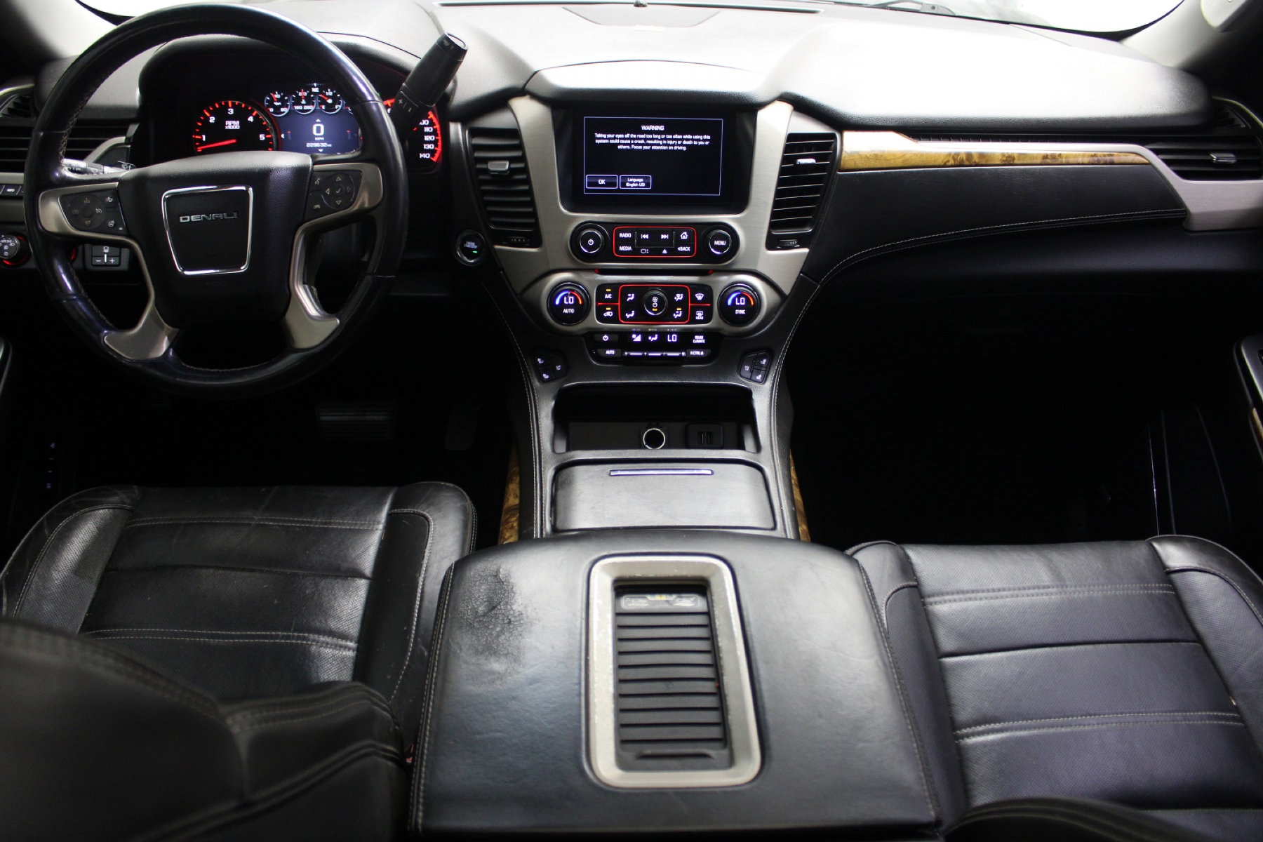 Used 2015 GMC Yukon Denali with VIN 1GKS2CKJ7FR659518 for sale in Natchez, MS