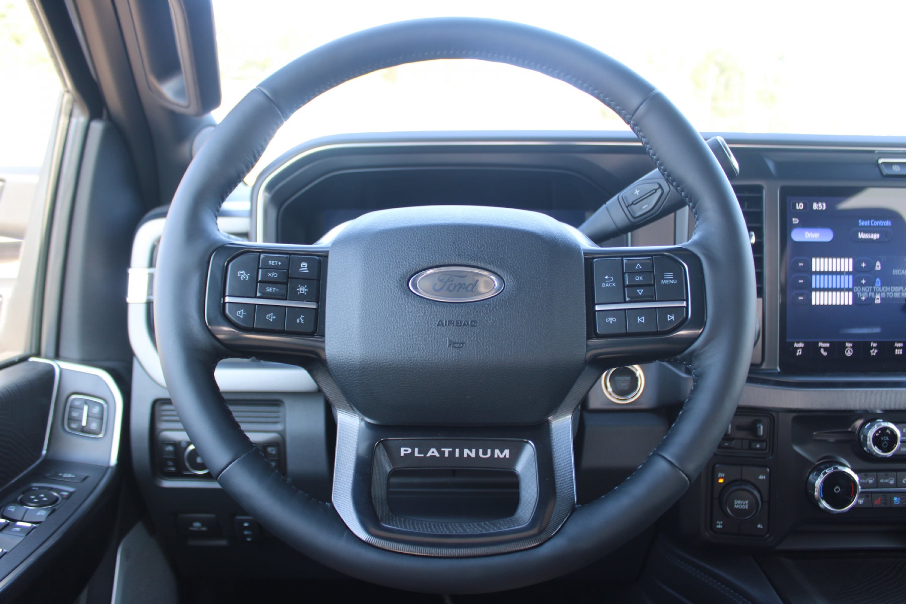 2025 Ford F-250 Super Duty Platinum - Photo 9