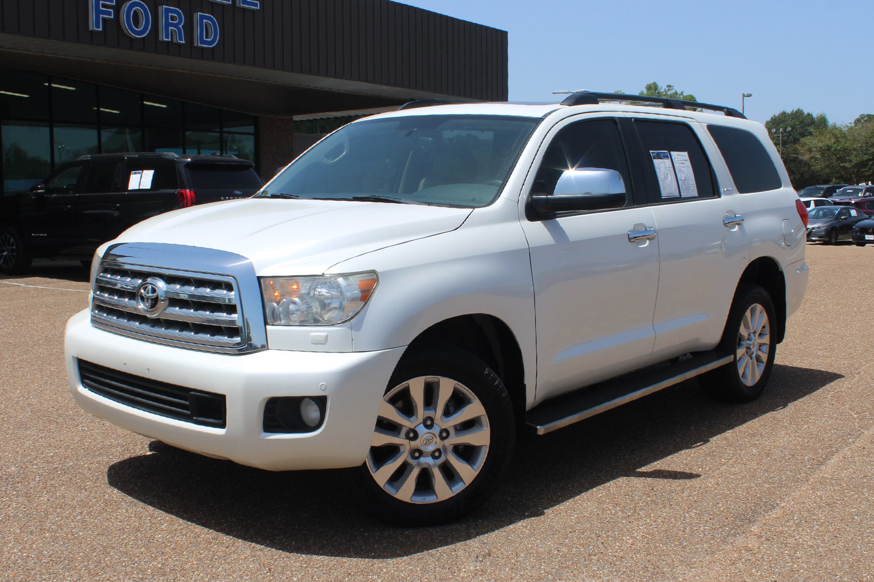 Used 2014 Toyota Sequoia Platinum with VIN 5TDYY5G11ES050868 for sale in Natchez, MS