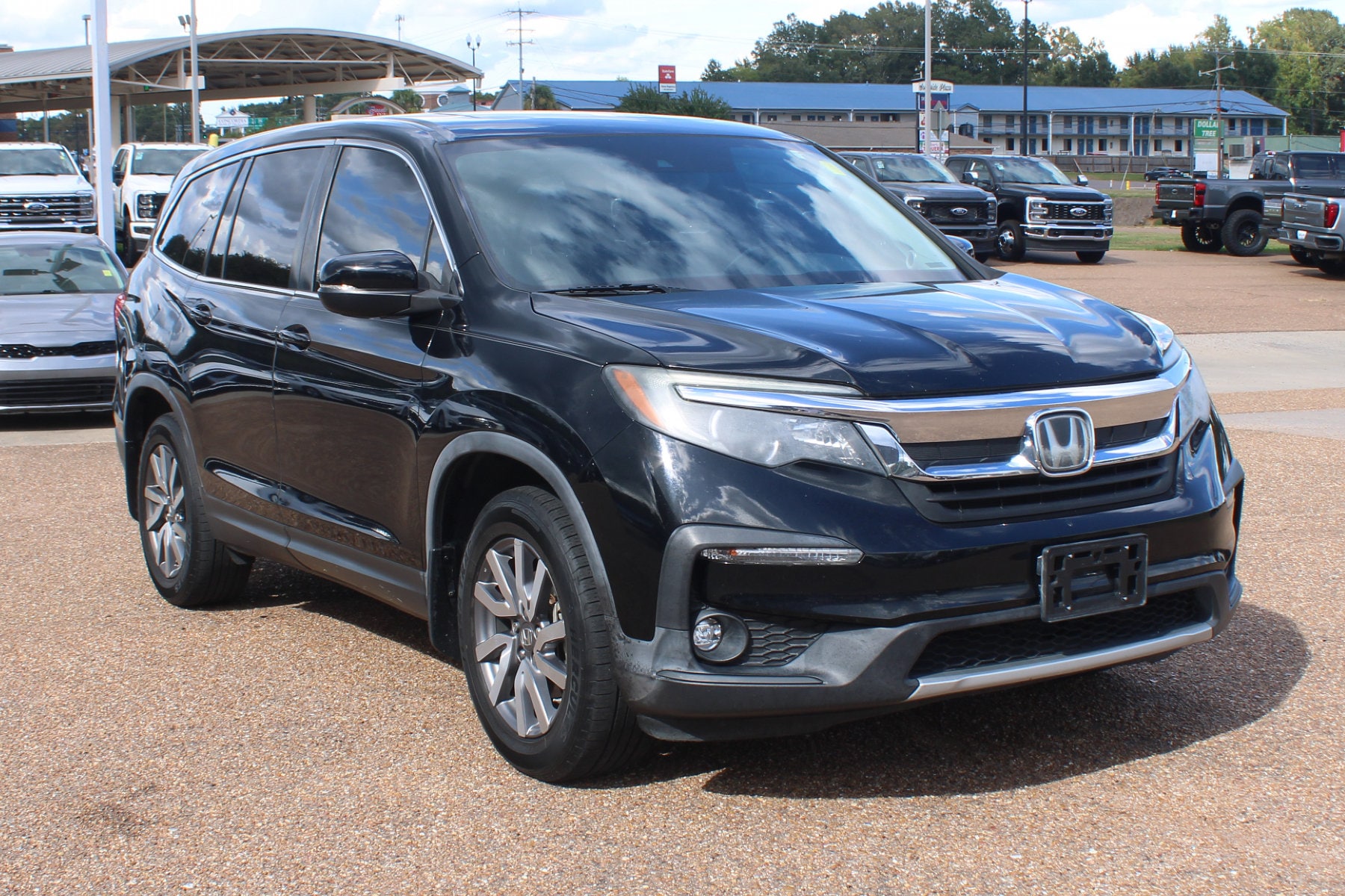 Used 2019 Honda Pilot EX-L with VIN 5FNYF5H53KB015210 for sale in Natchez, MS