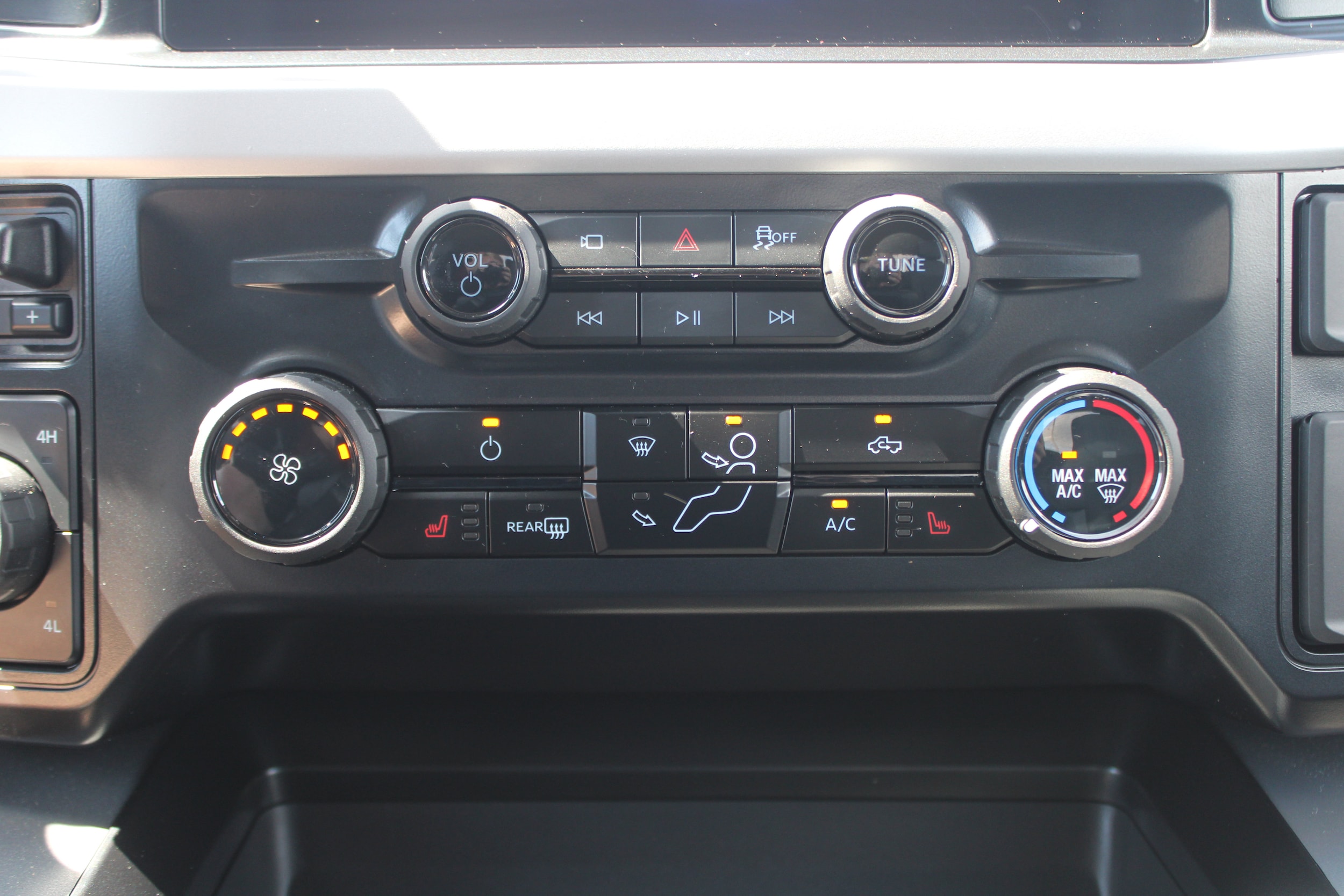 2026 Ford F-250 Super Duty XLT - Photo 12
