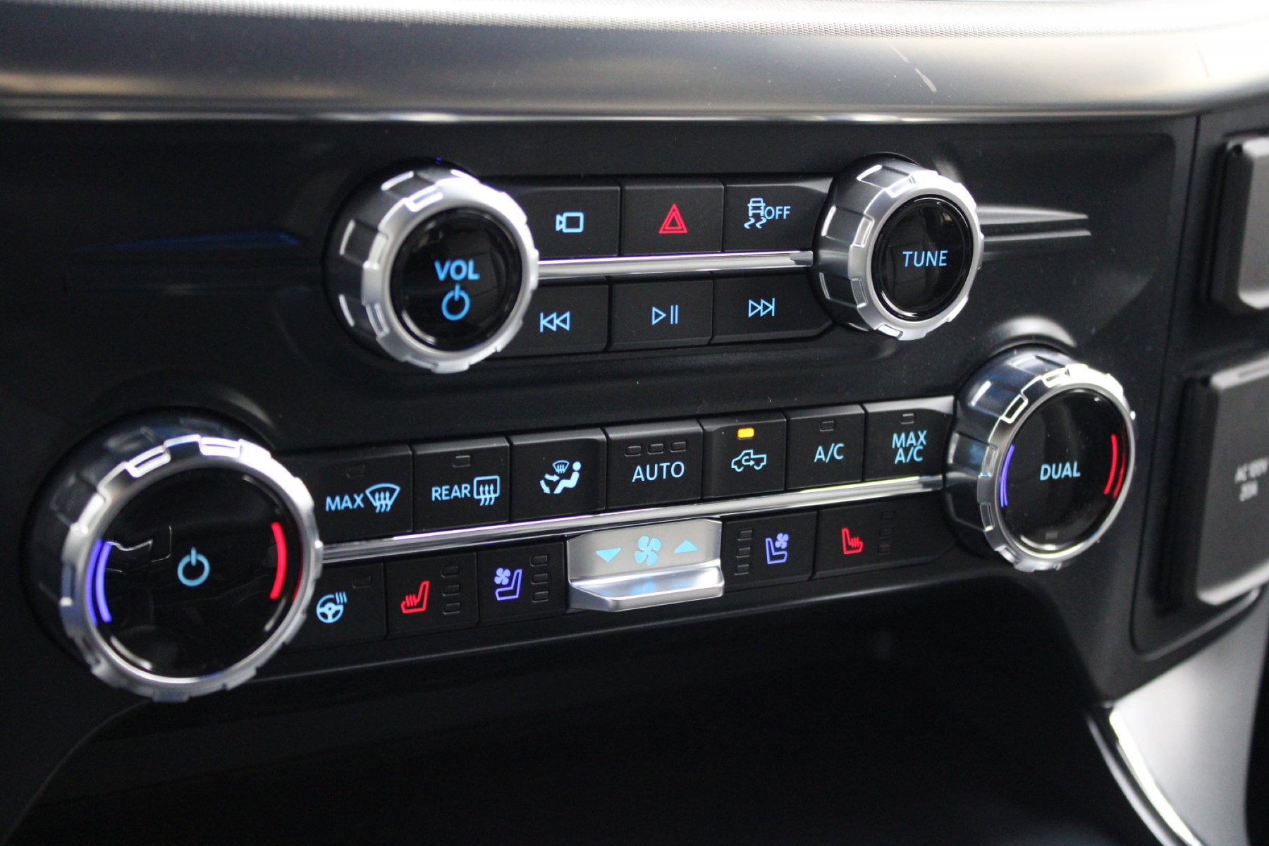 2025 Ford F-150 Lariat - Photo 15