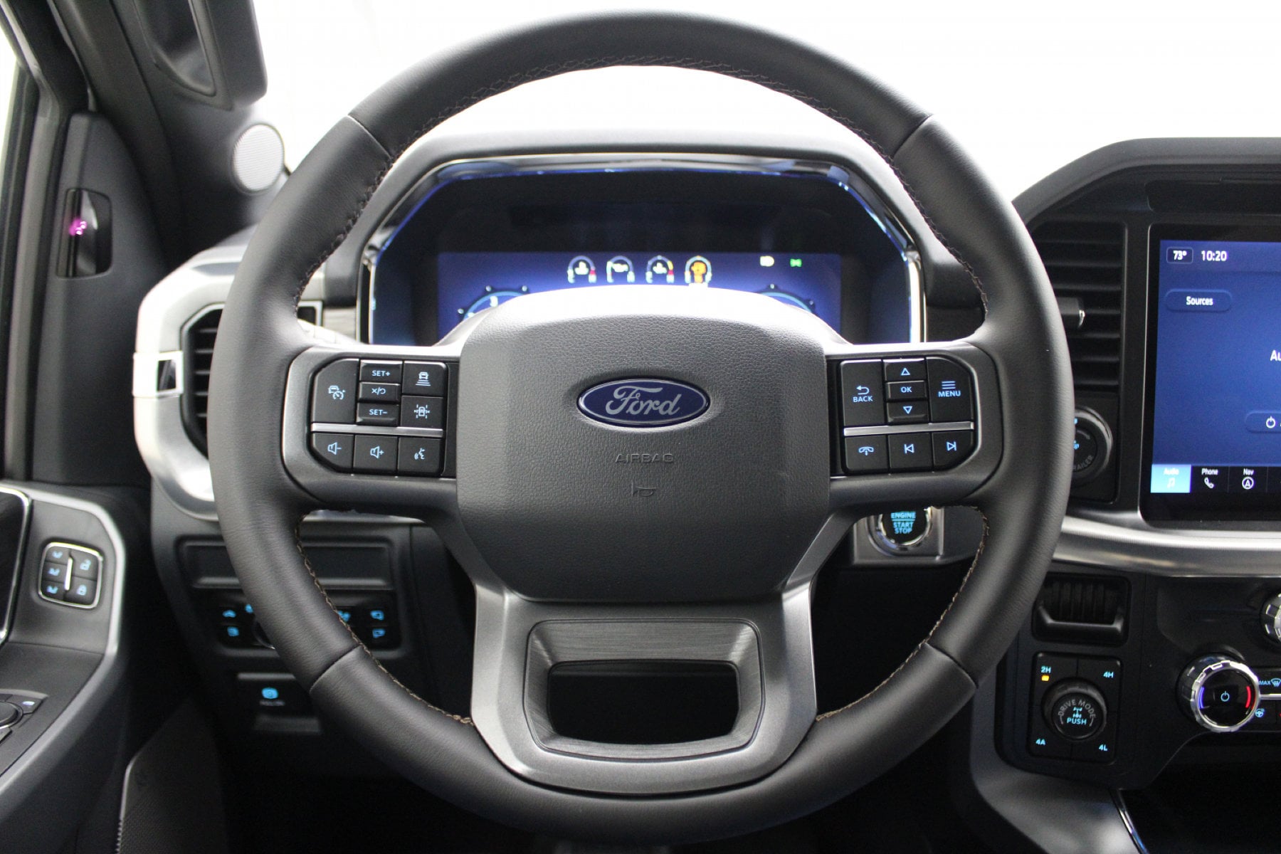 2025 Ford F-150 Lariat - Photo 8