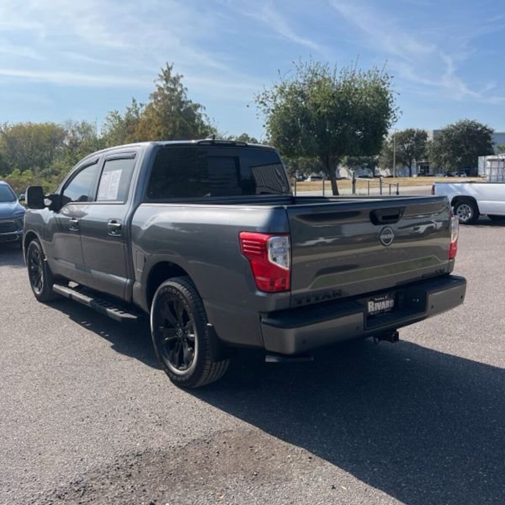 Used 2024 Nissan Titan SV Truck Crew Cab