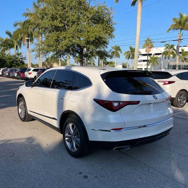 2024 Acura MDX SH-AWD photo 3