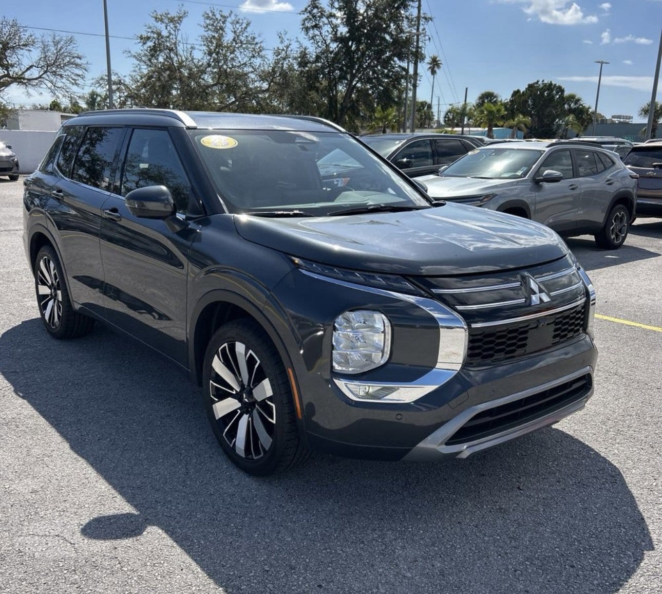 2025 Mitsubishi Outlander SEL FWD