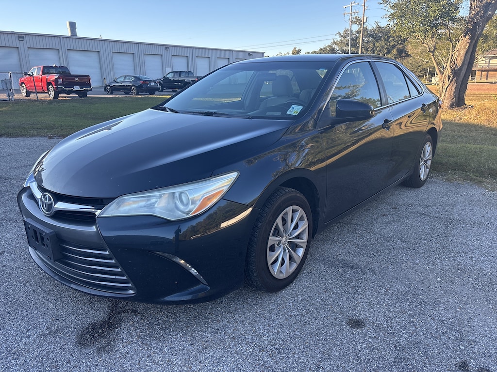 Used 2016 Toyota Camry LE
