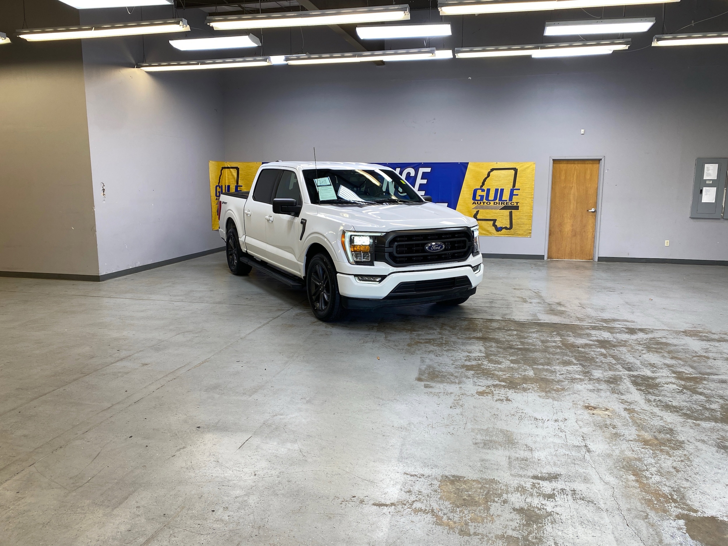 2023 Ford F-150 XLT's photo