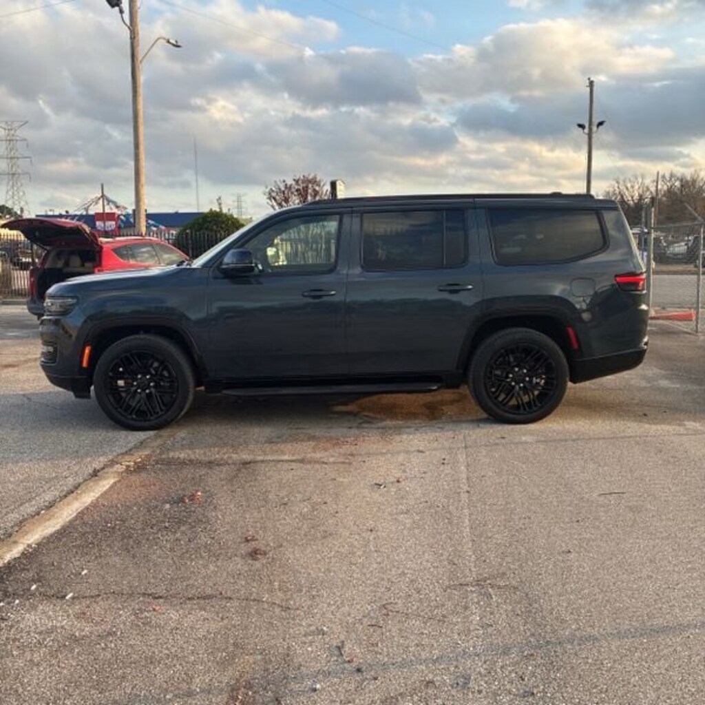 Used 2025 Jeep Wagoneer Series II Carbide SUV
