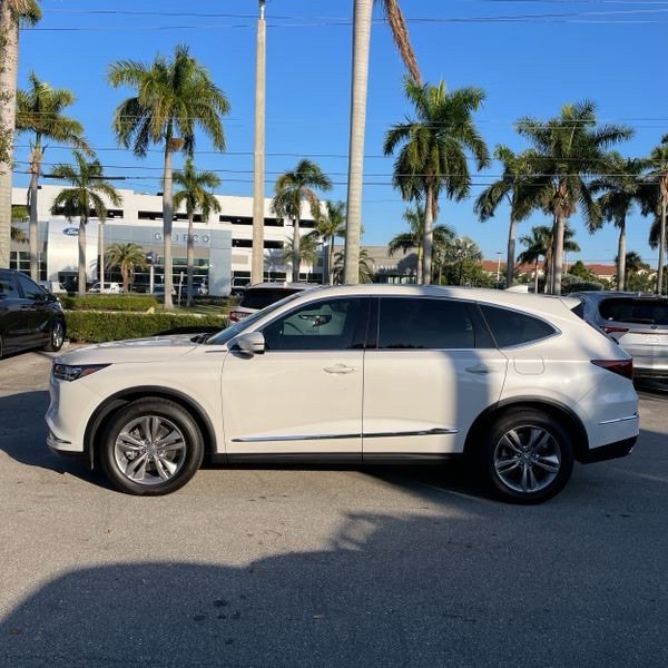 2024 Acura MDX SH-AWD photo 2