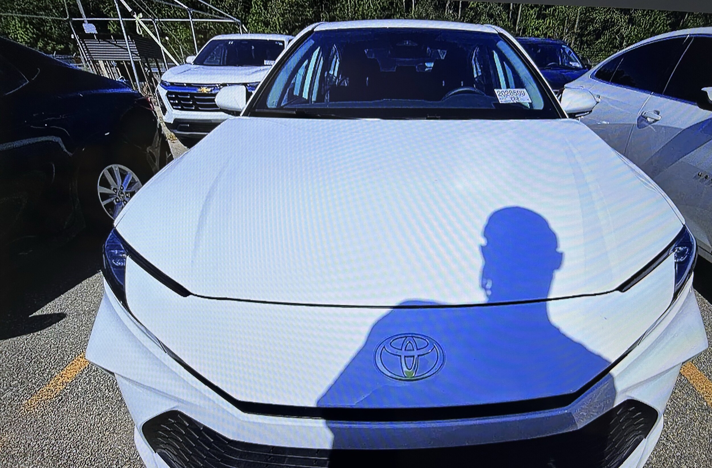 2025 Toyota Camry LE photo 2