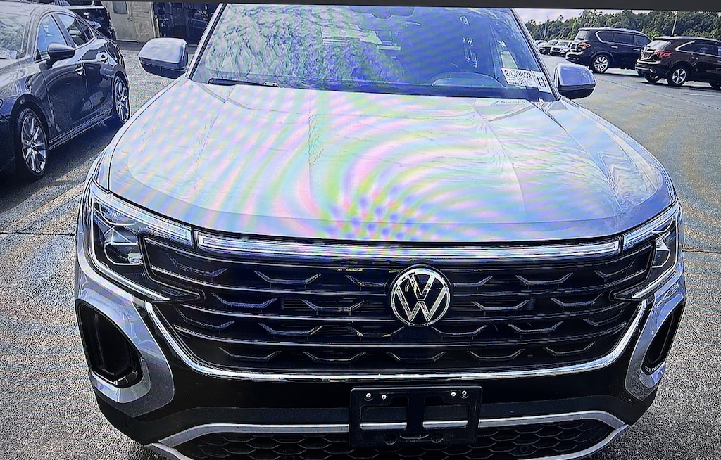 Used 2025 Volkswagen Atlas Cross Sport 2.0T SE w/Technology SUV