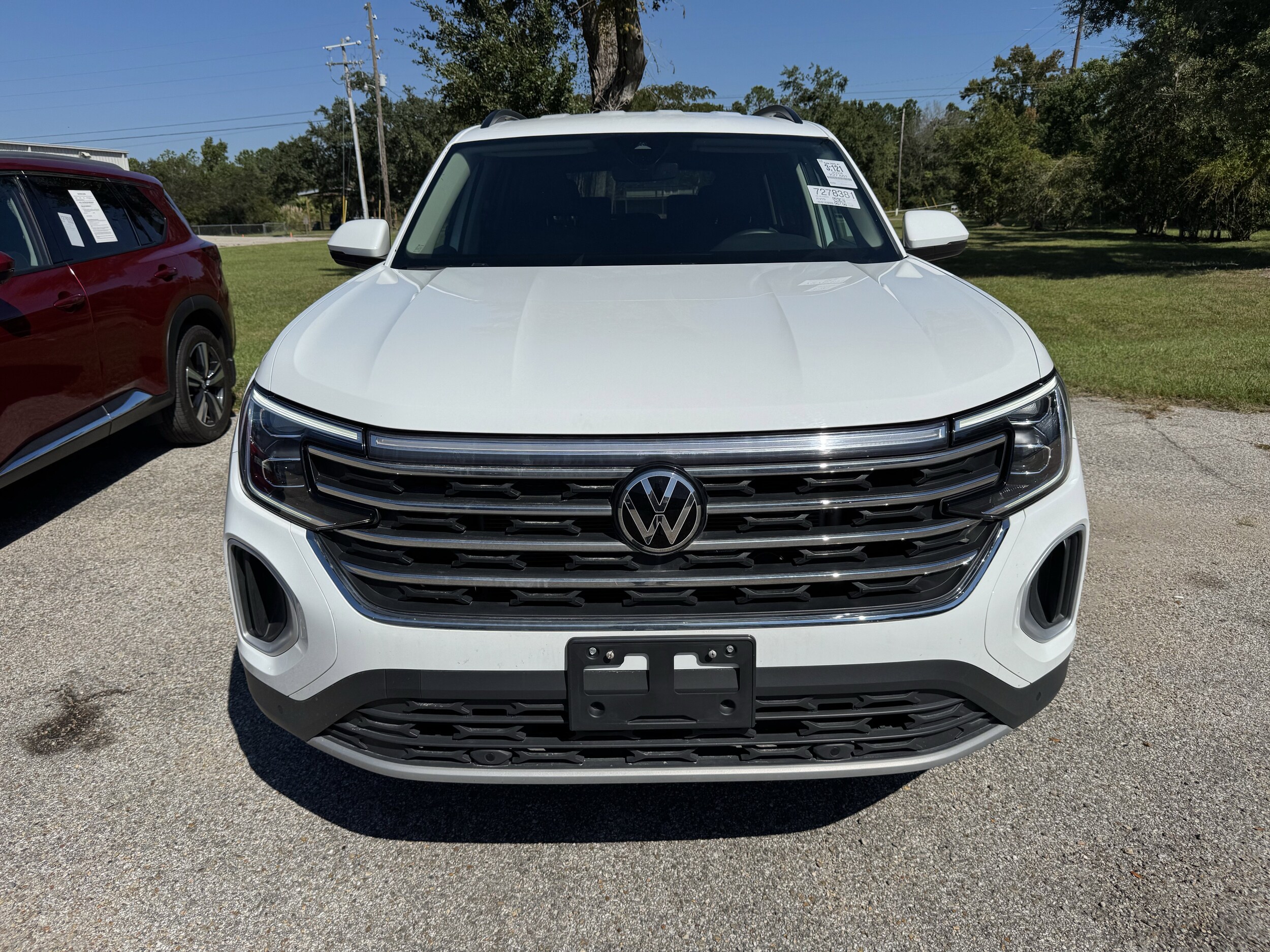2024 Volkswagen Atlas SE Technology photo 2