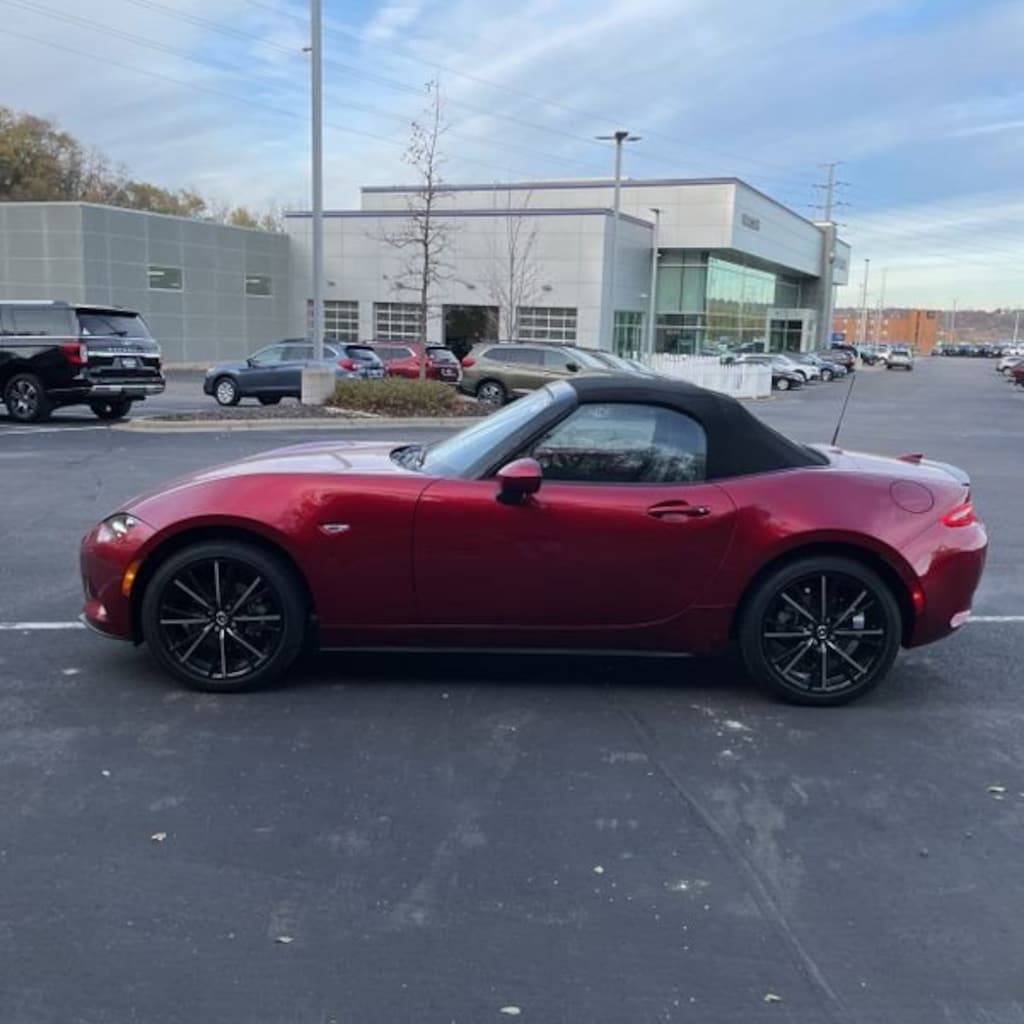 Used 2025 Mazda MX-5 Miata Grand Touring Convertible