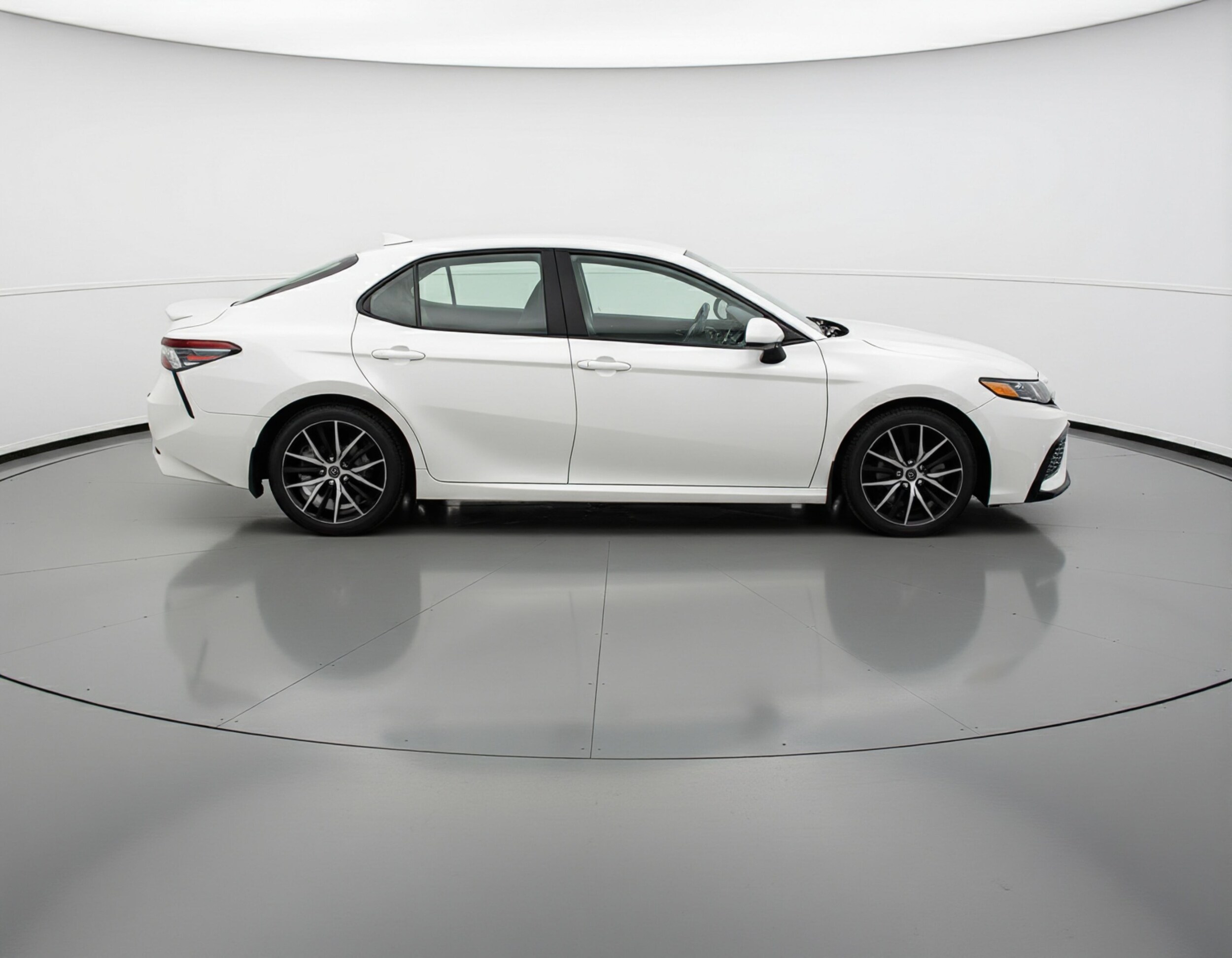 Thumbnail: 2023 Toyota Camry - 8