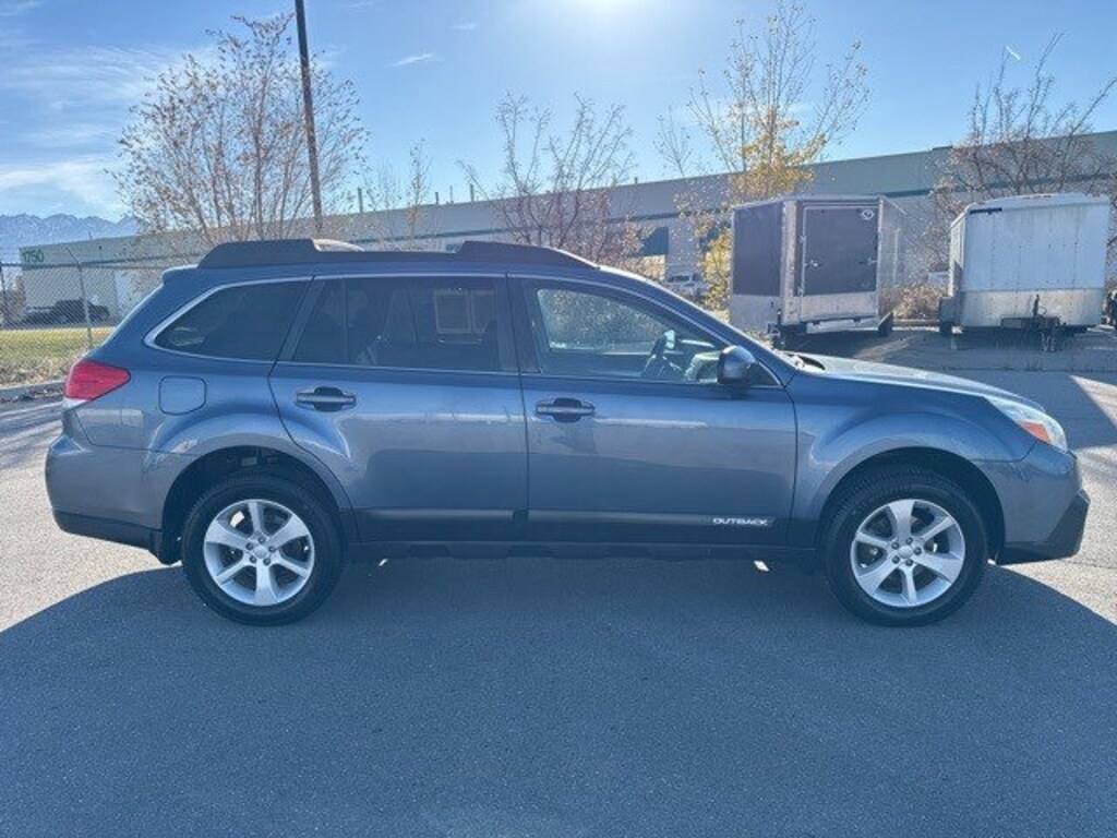 Used 2013 Subaru Outback 2.5i Premium SUV