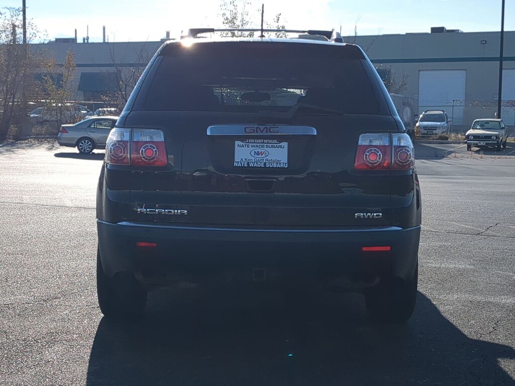 Used 2011 GMC Acadia SLT2 SUV