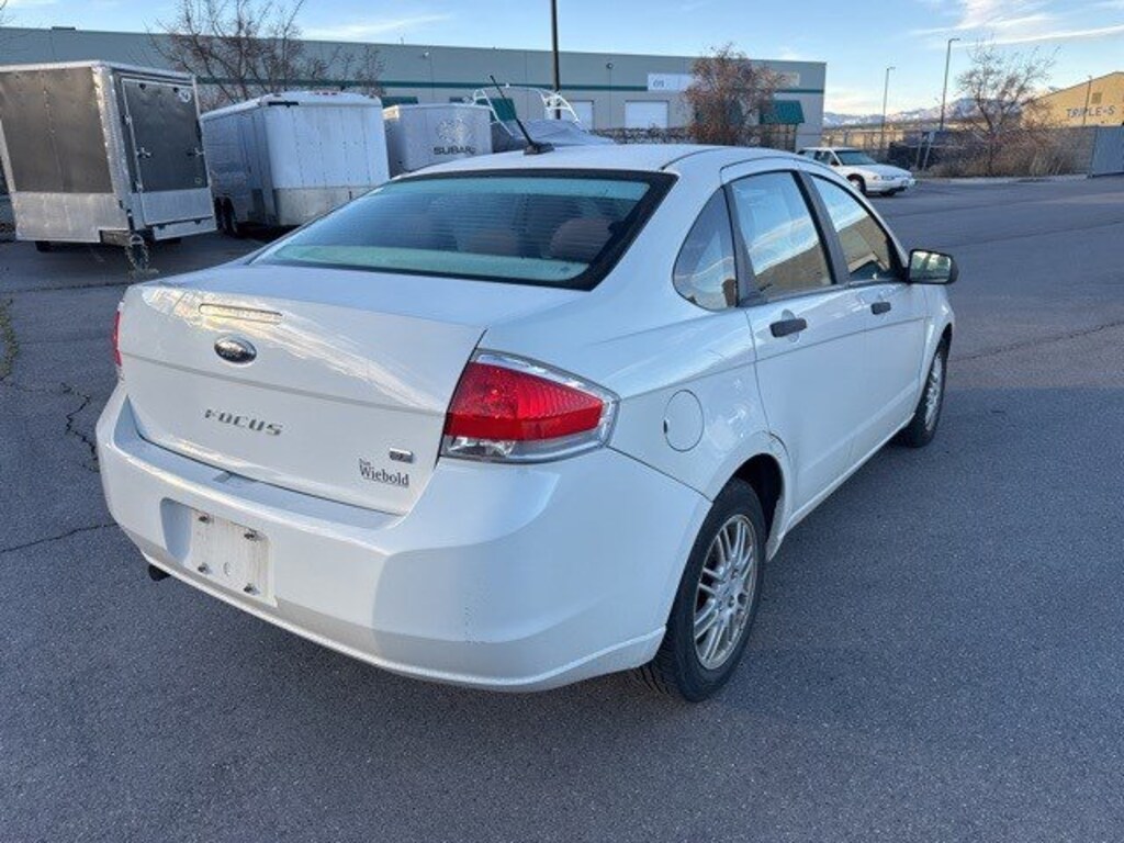Used 2010 Ford Focus SE Sedan