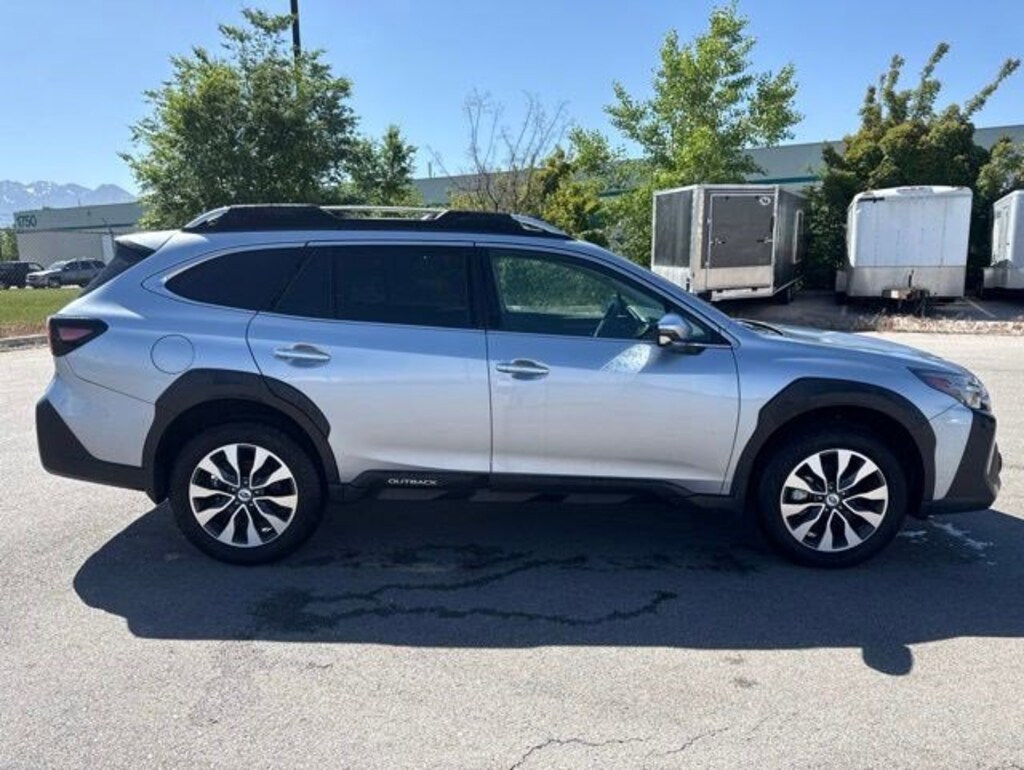 Used 2025 Subaru Outback Touring XT SUV