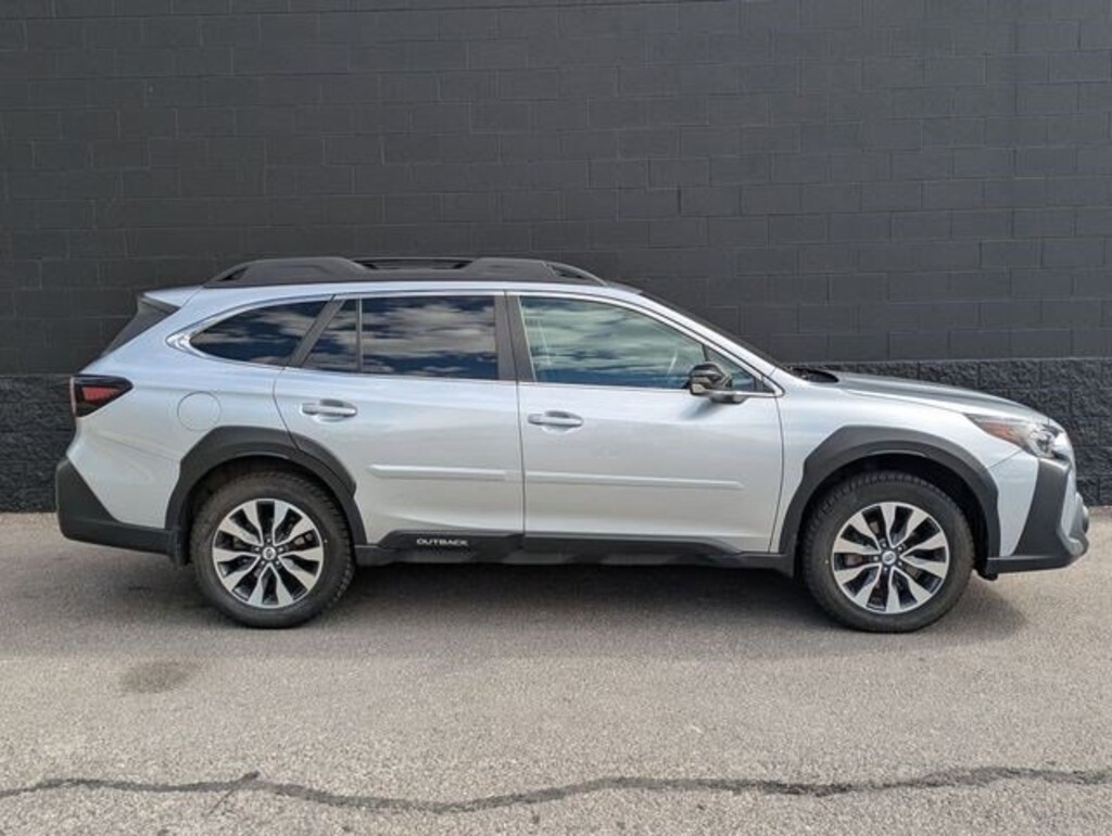 Used 2023 Subaru Outback Limited XT SUV