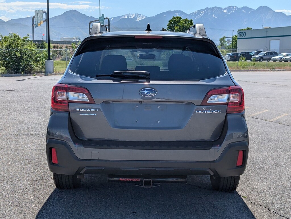 Used 2018 Subaru Outback Premium SUV