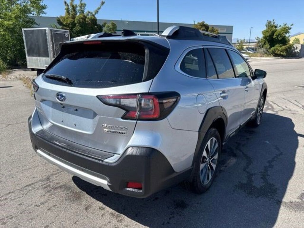 Used 2025 Subaru Outback Touring XT SUV