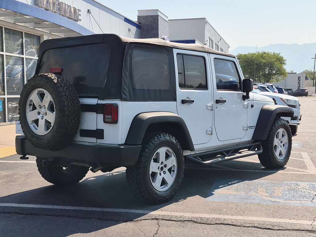 Used 2016 Jeep Wrangler Unlimited Rubicon SUV