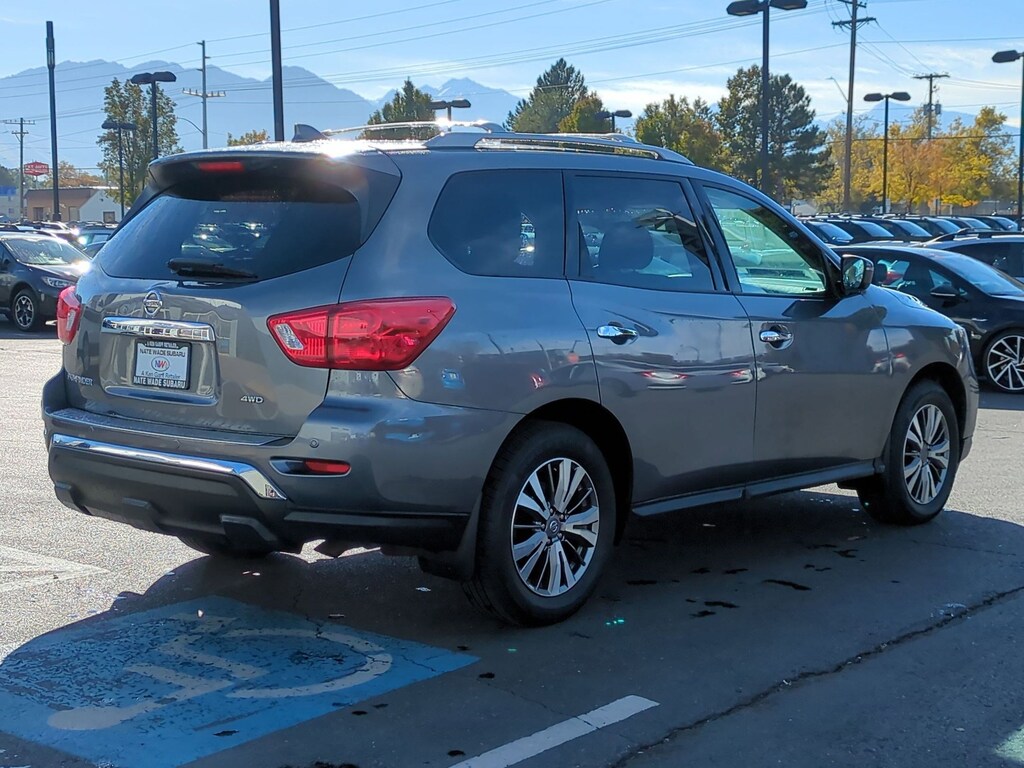 Used 2020 Nissan Pathfinder S SUV