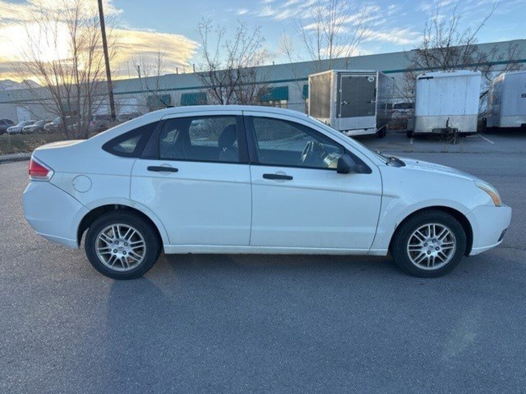 Used 2010 Ford Focus SE Sedan